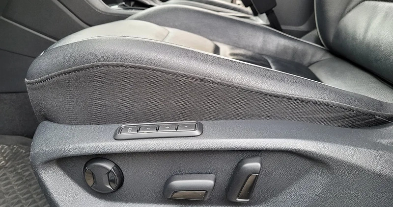 Volkswagen Tiguan cena 139900 przebieg: 106000, rok produkcji 2019 z Nowa Dęba małe 352